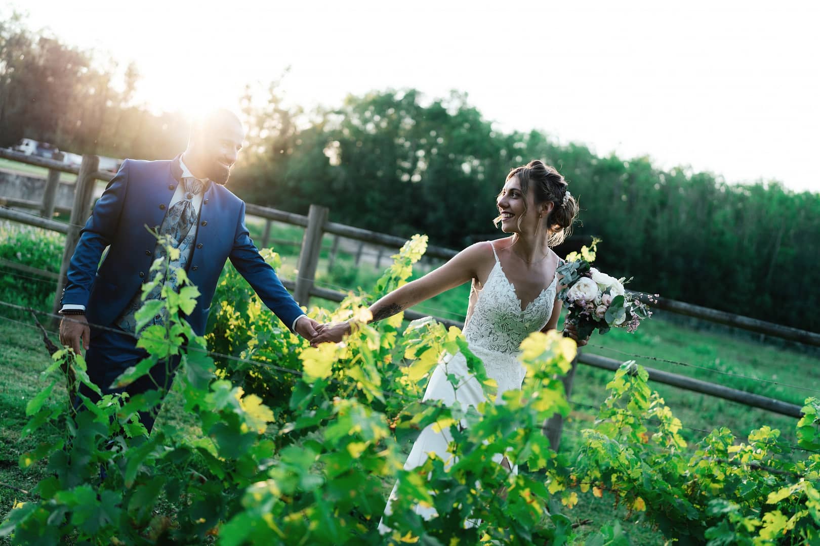 couple-vigne-sunset-couché-solei