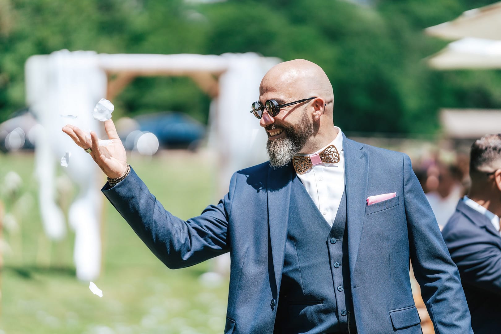 invité-témoin-costume