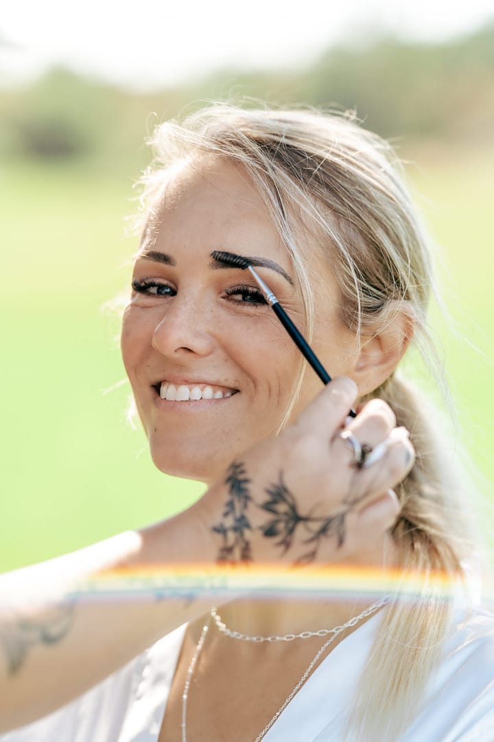 mariée-arc-en-ciel-maquillage-tattoo